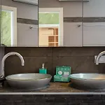 Arbanessa With Heated Pool Дом отдыха