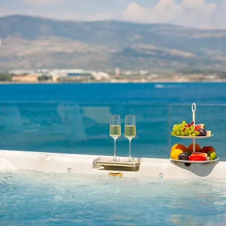 Dom wakacyjny Arbanessa With Heated Pool