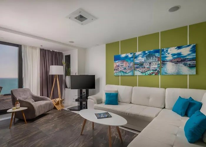 Holiday home Arbanessa With Heated Pool Trogir