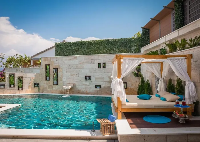 בית נופש Arbanessa With Heated Pool טרוגיר