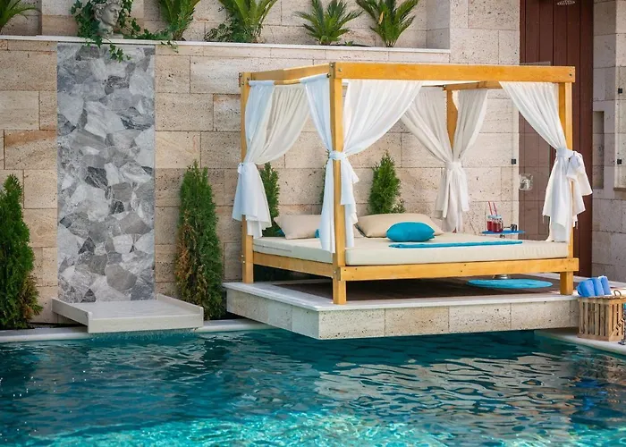 Arbanessa With Heated Pool *