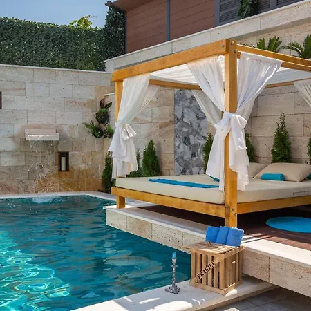 بيت للعطل Arbanessa With Heated Pool