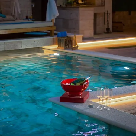 Arbanessa With Heated Pool * Trogir