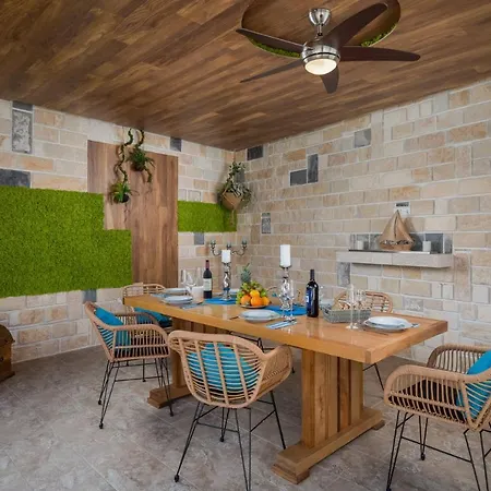 Arbanessa With Heated Pool Holiday home Trogir
